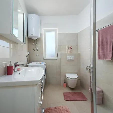 Apartment Leo *